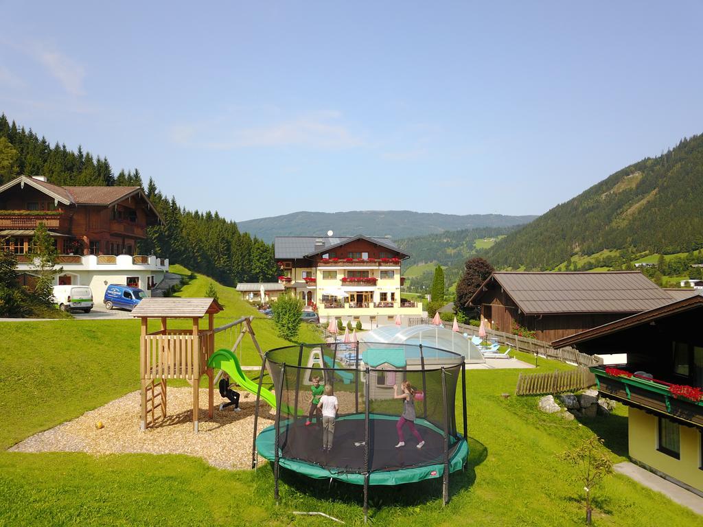 רדשטאדט Natur & Familienhotel Der Stieglerhof מראה חיצוני תמונה